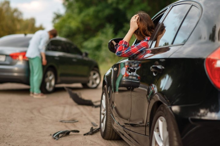 From Collision to Compensation: Partnering with the Right Car Crash Lawyer